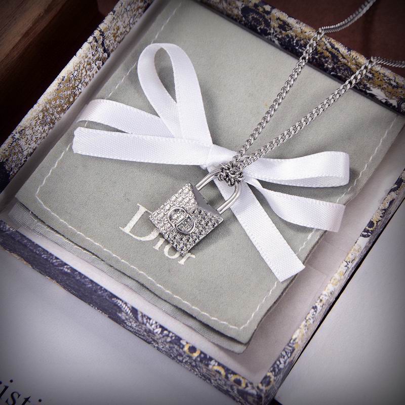 Dior Necklace 05yxs32